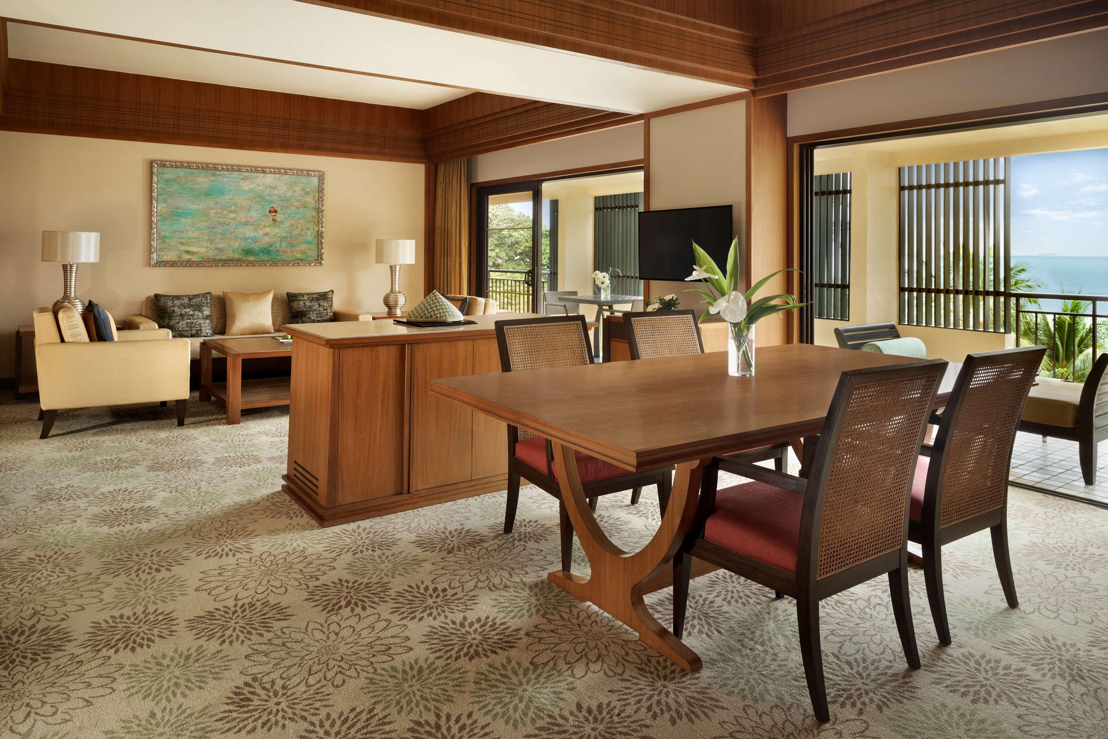 Shangri-La Rasa Sayang, Penang Бату-Феррінгі Екстер'єр фото A suite at the Four Seasons Resort Maui