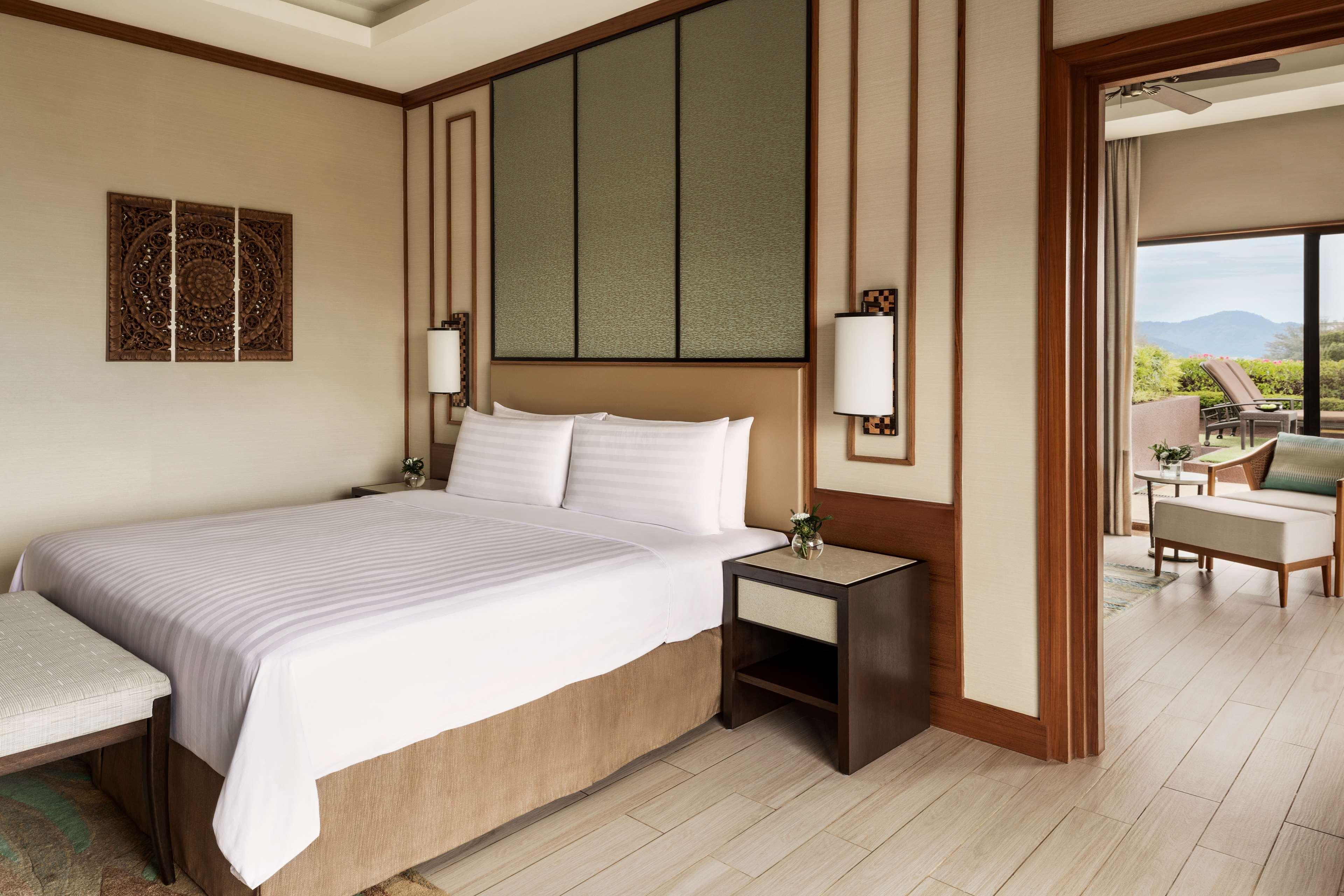 Shangri-La Rasa Sayang, Penang Бату-Феррінгі Екстер'єр фото A bedroom at the hotel