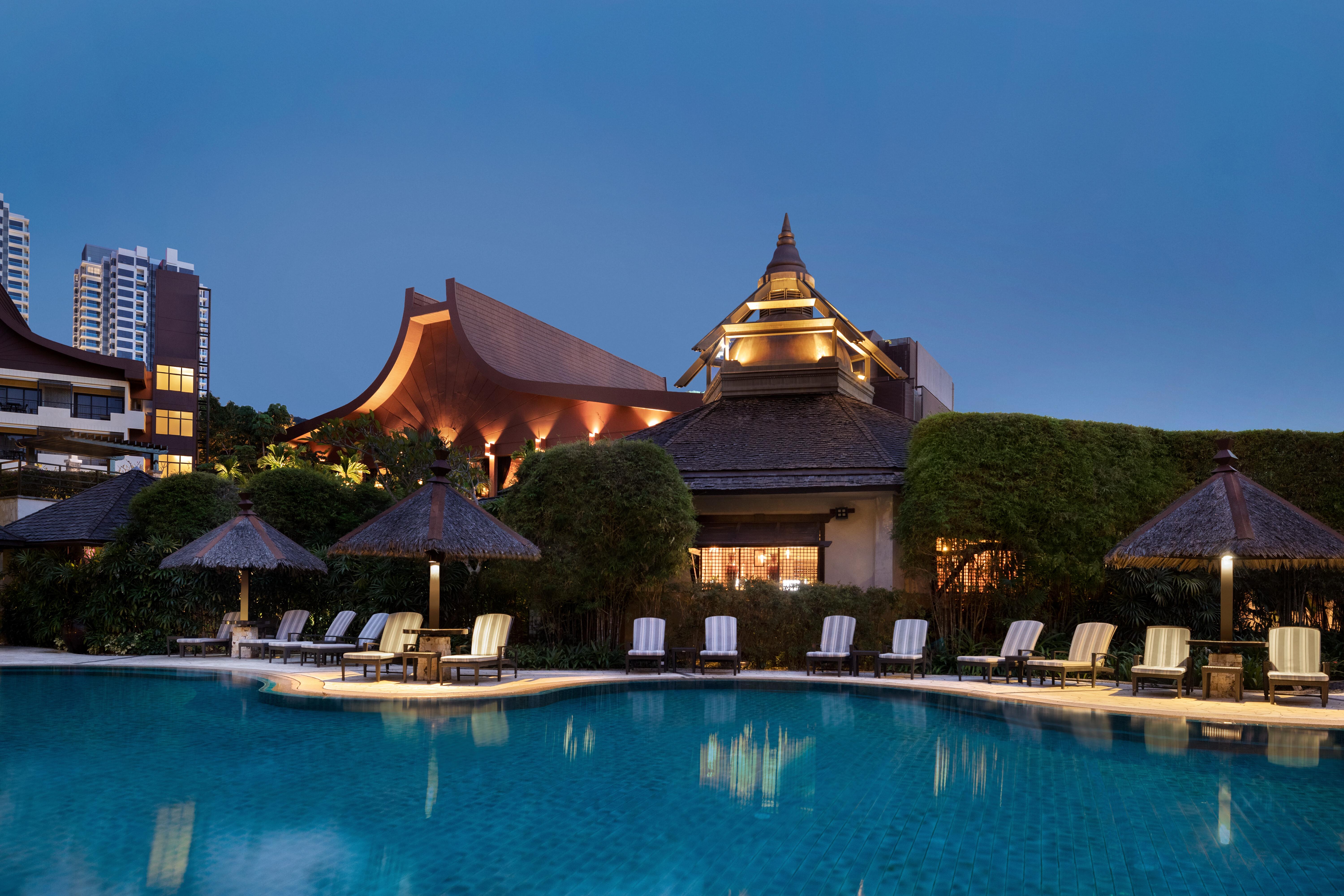 Shangri-La Rasa Sayang, Penang Бату-Феррінгі Екстер'єр фото The swimming pool at the hotel